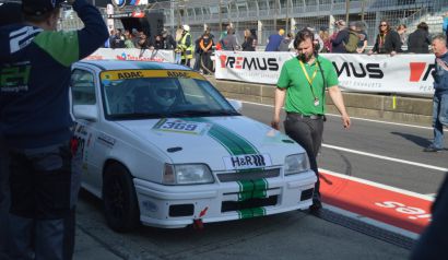 Rennfahrzeug bei einem Motorsport-Event von Gelhaus Motorsport