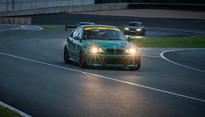 Technische Betreuung eines Rennfahrzeugs durch Gelhaus Motorsport